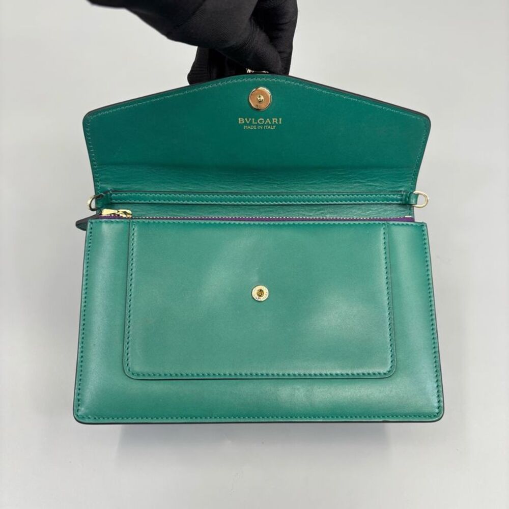 Bvlgari Women Pre-Loved Bag Very Good Condition - Picture 8 of 9